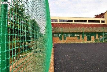 Siatka ochronna - boisko szkolne wielofunkcyjne